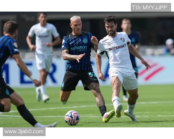 弗鲁米嫩主场迎战桑托斯期待精彩对决与进球盛宴